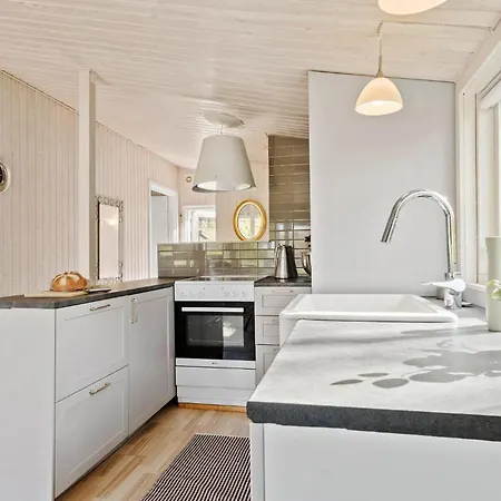Dom wakacyjny 1 Bedroom Stunning In