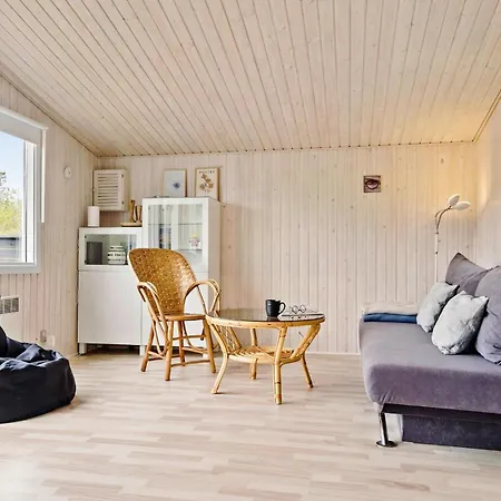 1 Bedroom Stunning In * Jægerspris